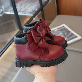 Bota Infantil Cano Curto com Laço e Solado Antiderrapante Lenogue