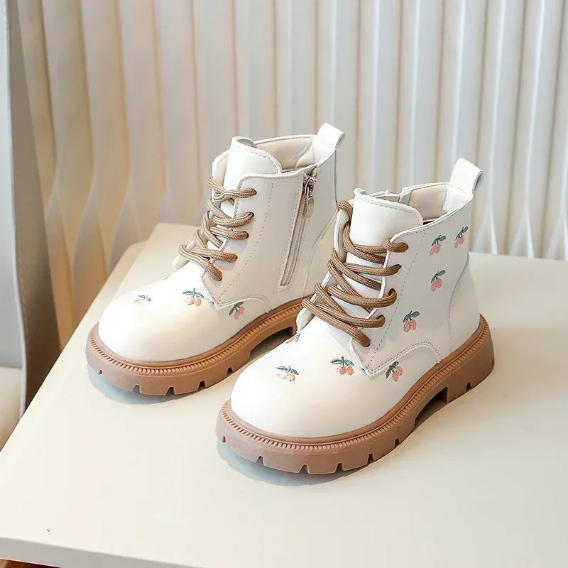 Bota Infantil de Cano Curto de Couro com Bordado Floral Lenogue