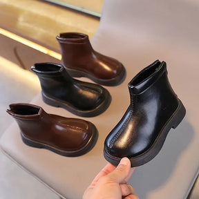Bota Infantil de Couro Cano Curto Forrada Inverno Lenogue