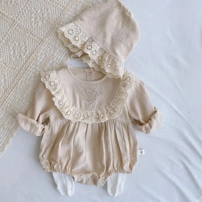 Macacão Romper Infantil com Touca Carlota Bege Lenogue