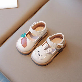 Sapatilha Infantil Bege Coelhinho e Cenourinha Lenogue