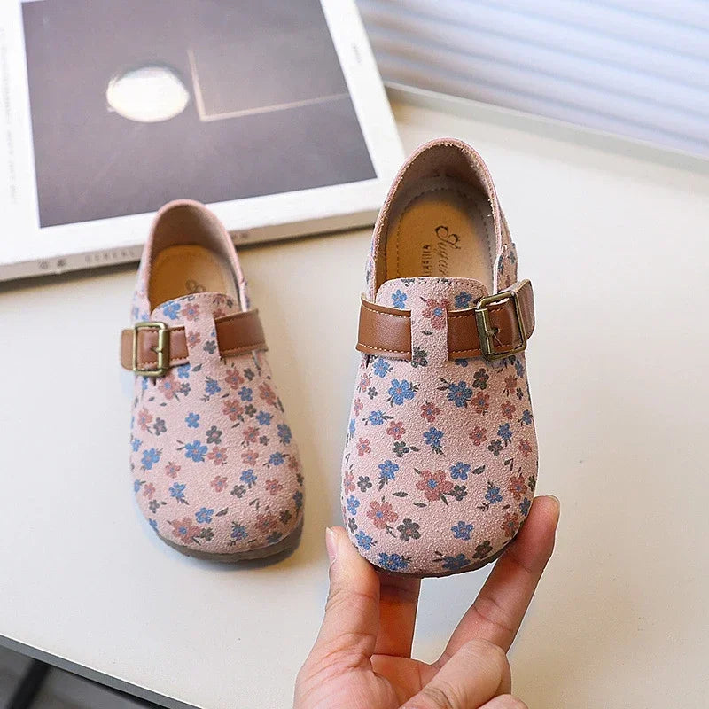 Sapatilha Infantil Floral de Couro com Solado Macio Lenogue